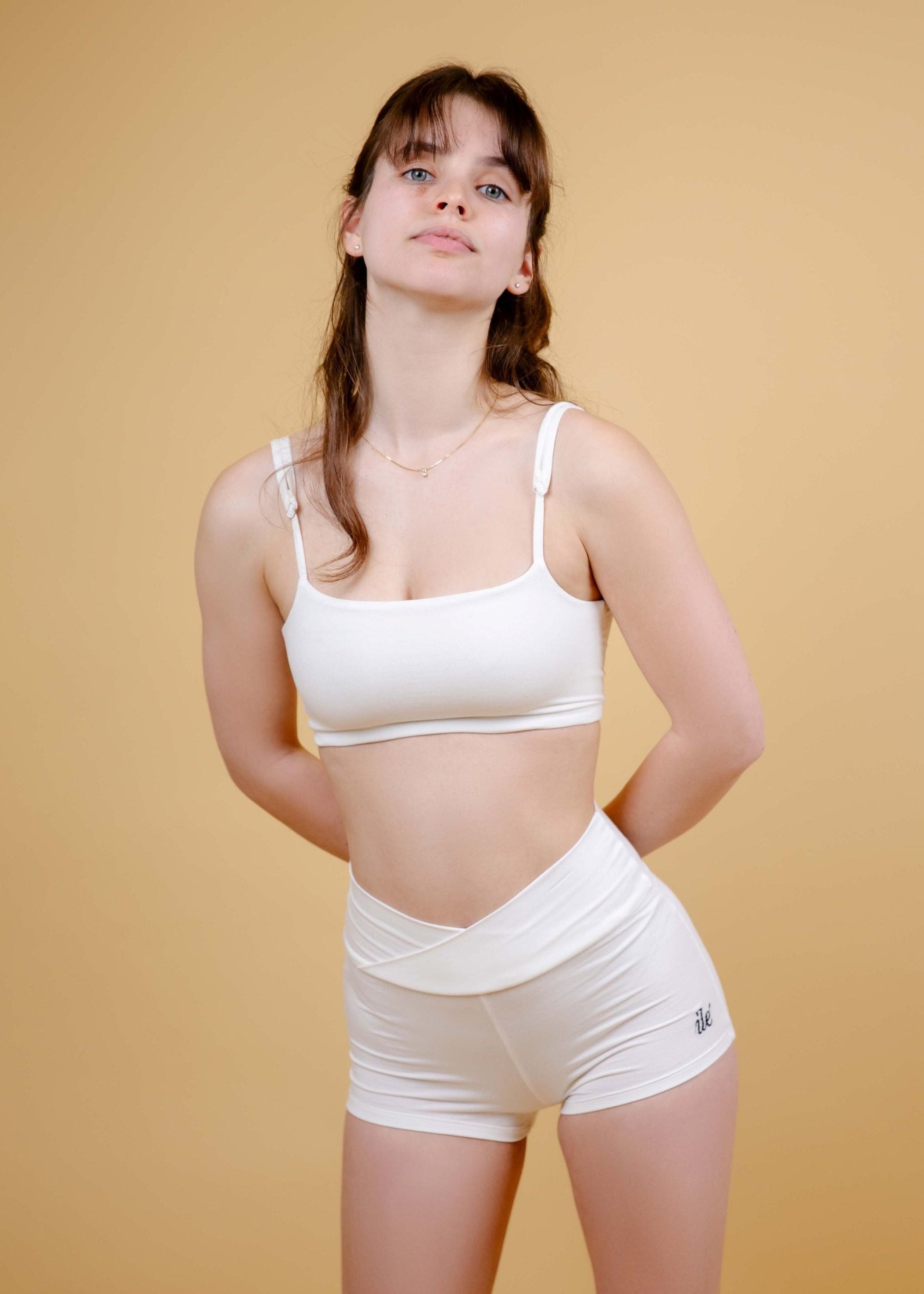 בגדי ריקוד על עמוד